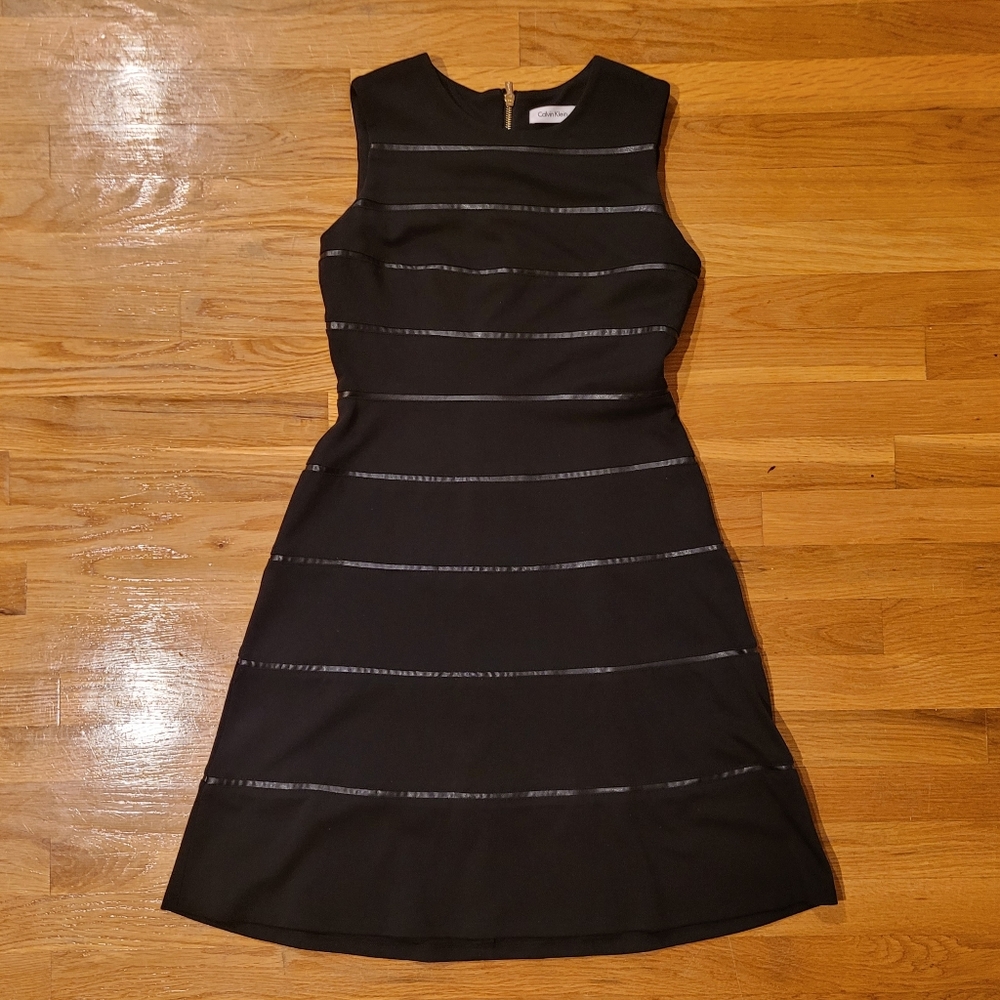 Calvin Klein | Black sleeveless dress